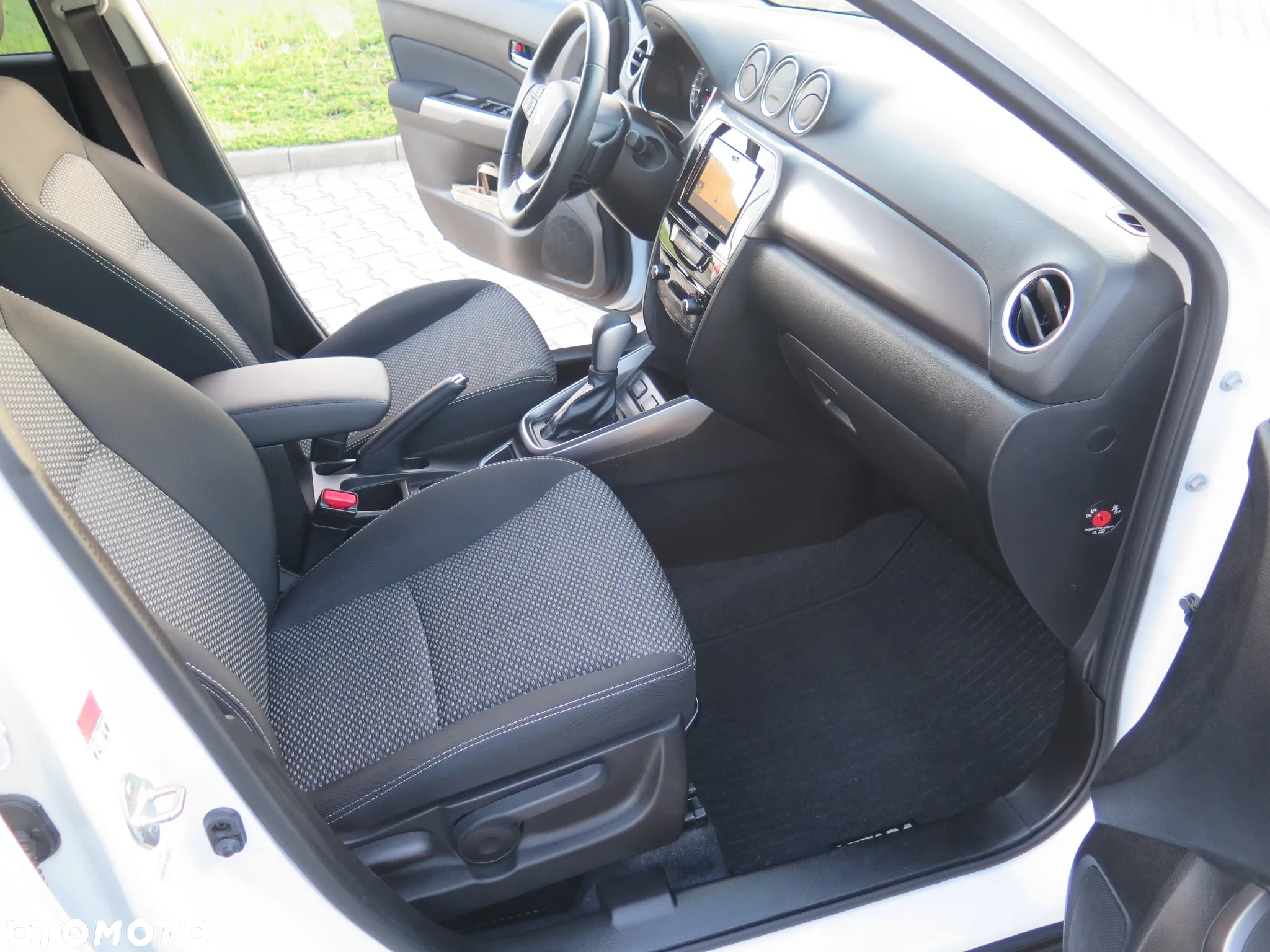 Suzuki Vitara 1.4 Boosterjet Premium 2WD - 32