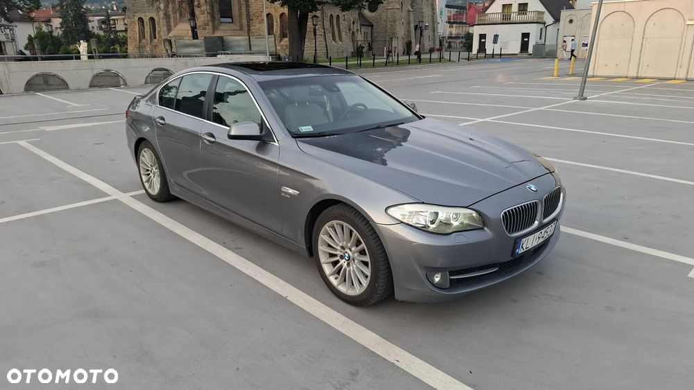 BMW Seria 5 535i xDrive - 4