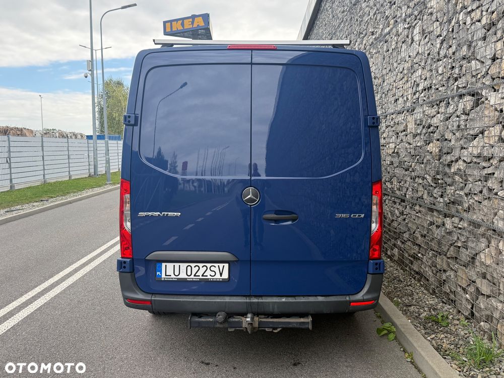Mercedes-Benz Sprinter - 13