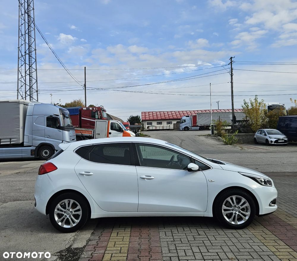 Kia Ceed - 7