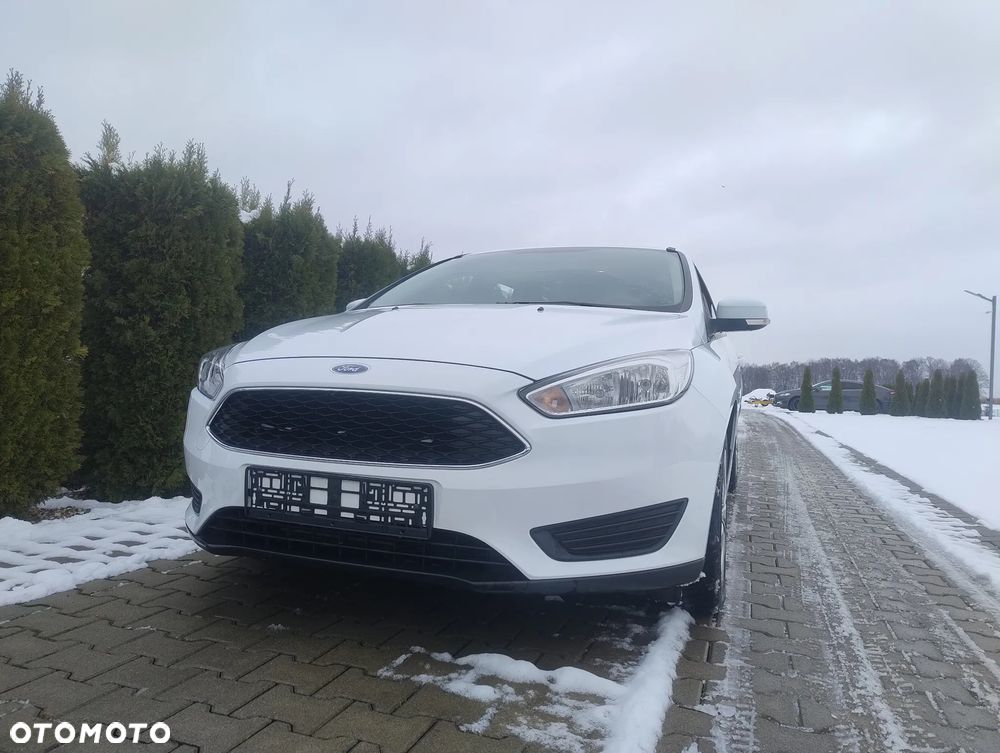 Ford Focus 1.6 Edition - 10