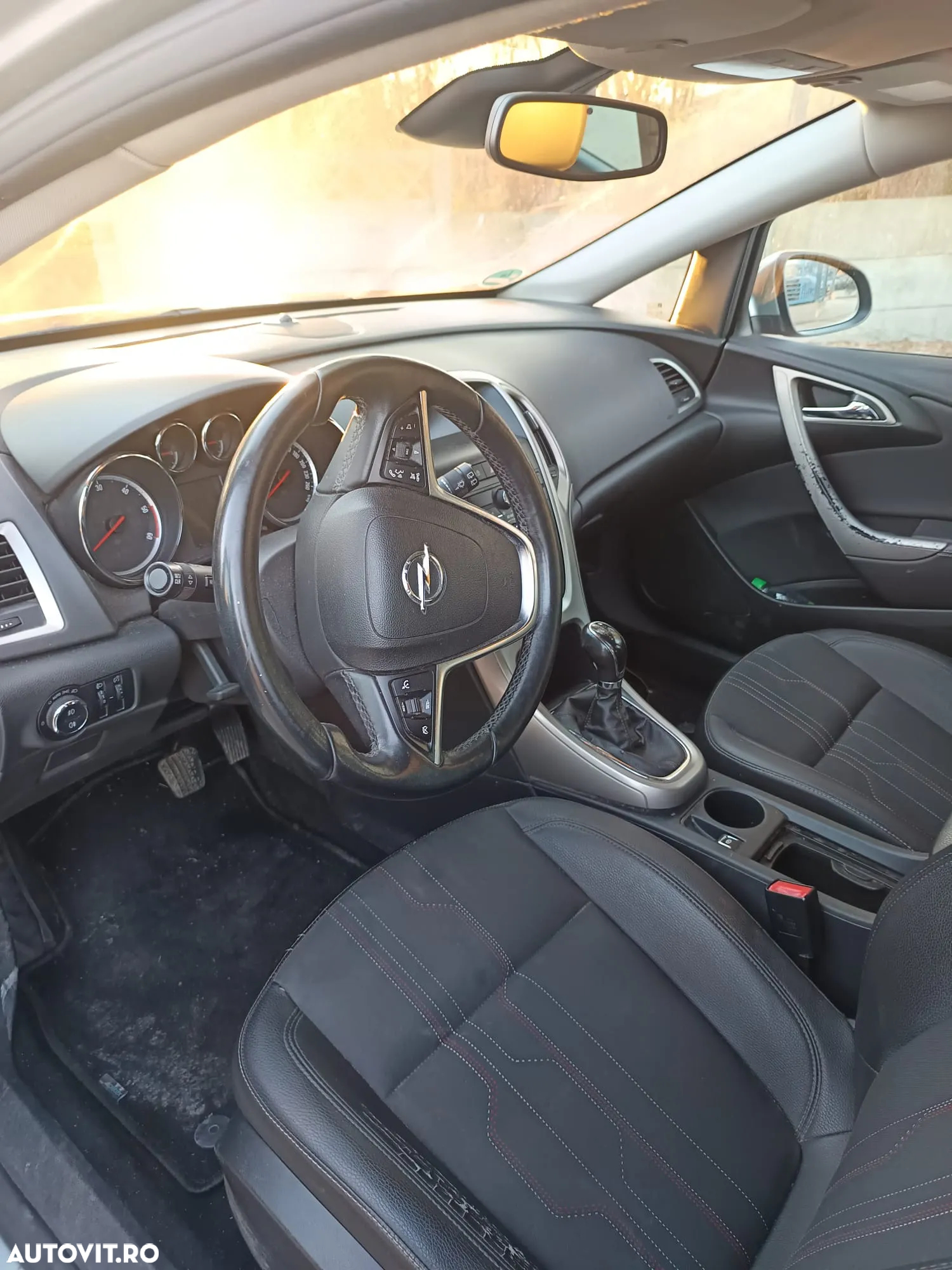 Dezmembram Opel Astra J Combi 2012 1.7 Diesel, cutie manuala - 7