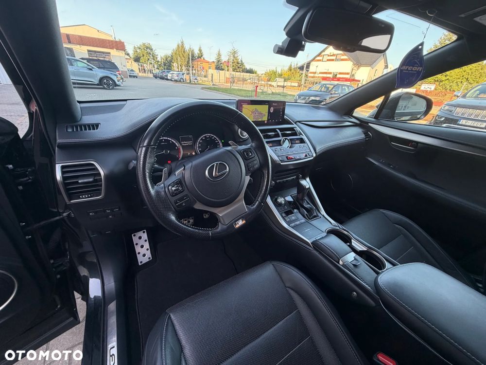 Lexus NX 300 F Sport AWD - 3