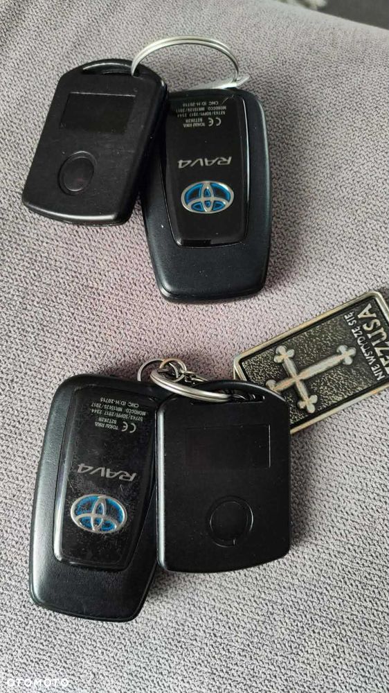 Toyota RAV4 - 3