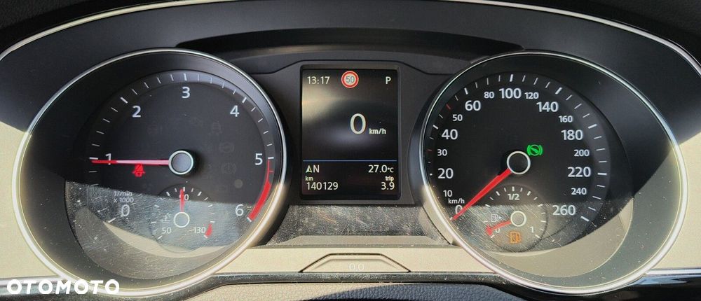 Volkswagen Passat - 15