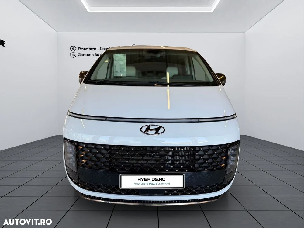Hyundai Staria 2.2 CRDi Allrad Signature - 2