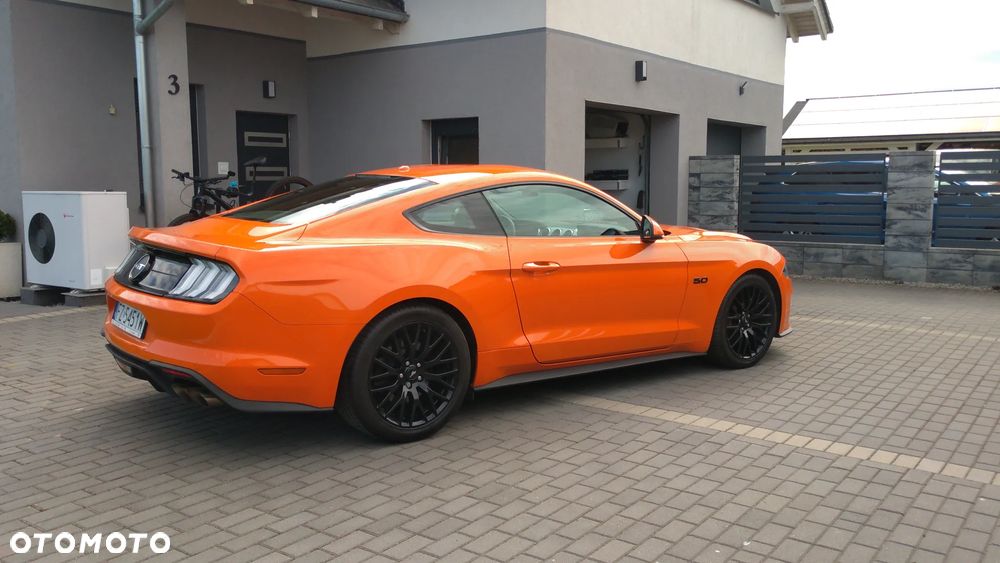Ford Mustang - 8