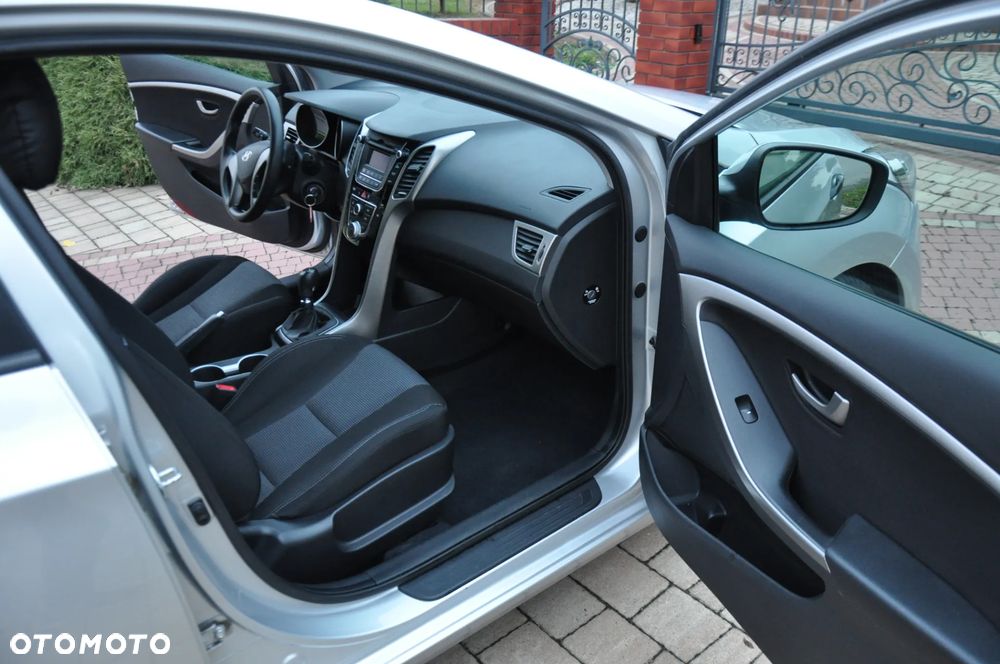 Hyundai i30 1.4 Comfort - 21
