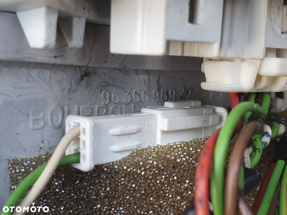 Oświetlenie wewnętrzne CITROËN C5 I LIFT  9636696977 - 4