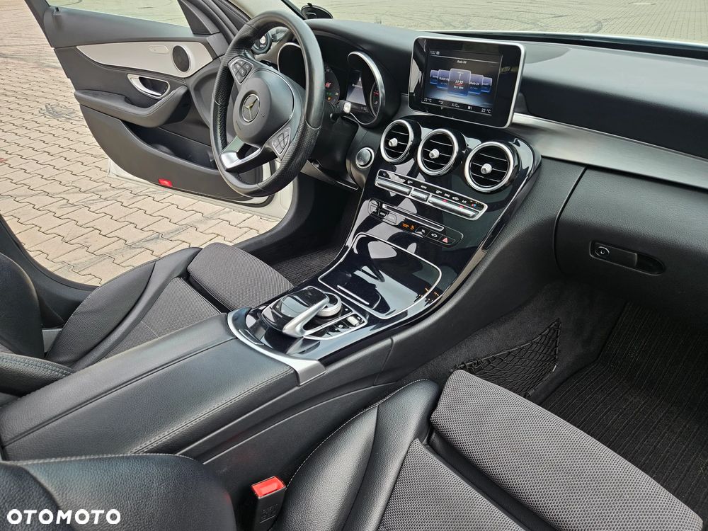 Mercedes-Benz Klasa C 200 (BlueTEC) d T 7G-TRONIC Avantgarde - 19