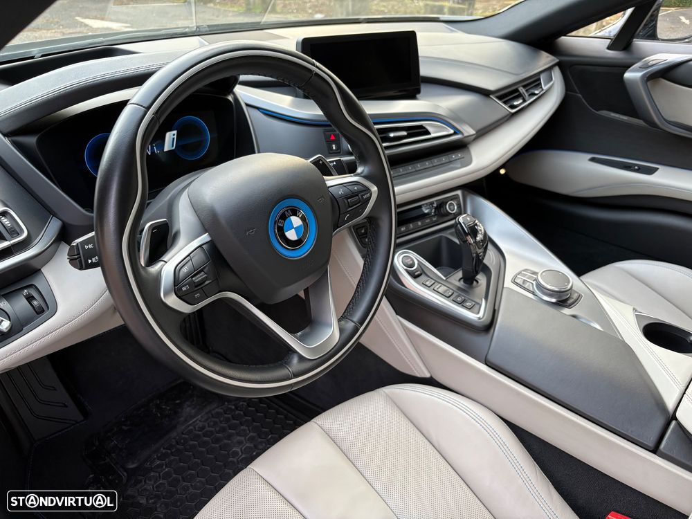 BMW i8 Standard - 12