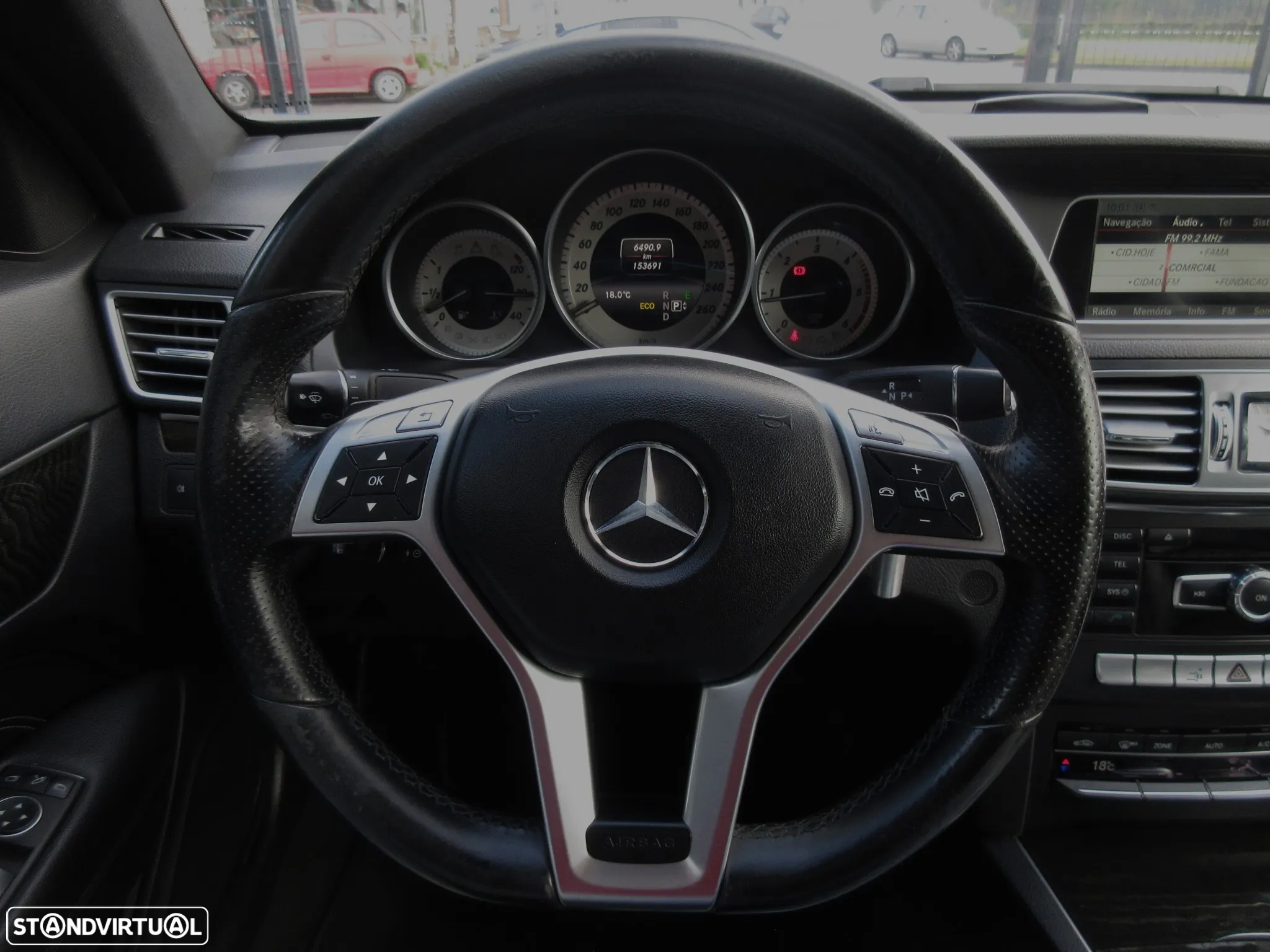 Mercedes-Benz E 250 CDi Avantgarde BlueEfficiency Auto. - 36