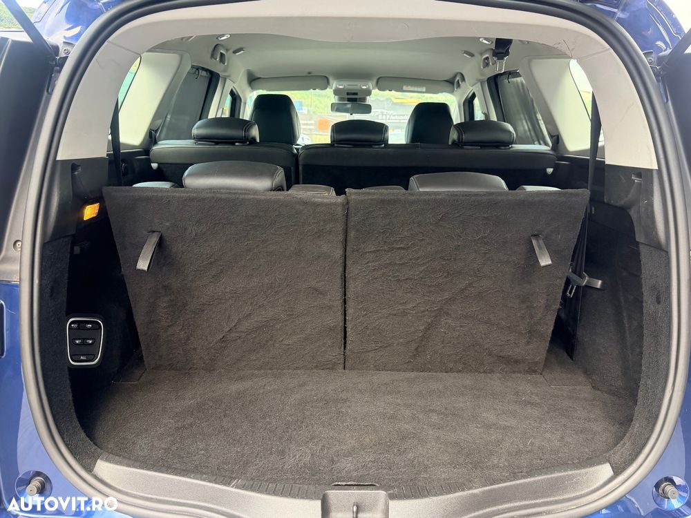 Renault Grand Scenic - 9