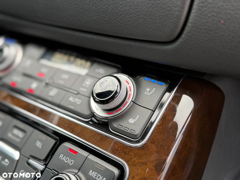 Audi A8 4.0 TFSI cylinder on demand quattro tiptronic Lang - 34