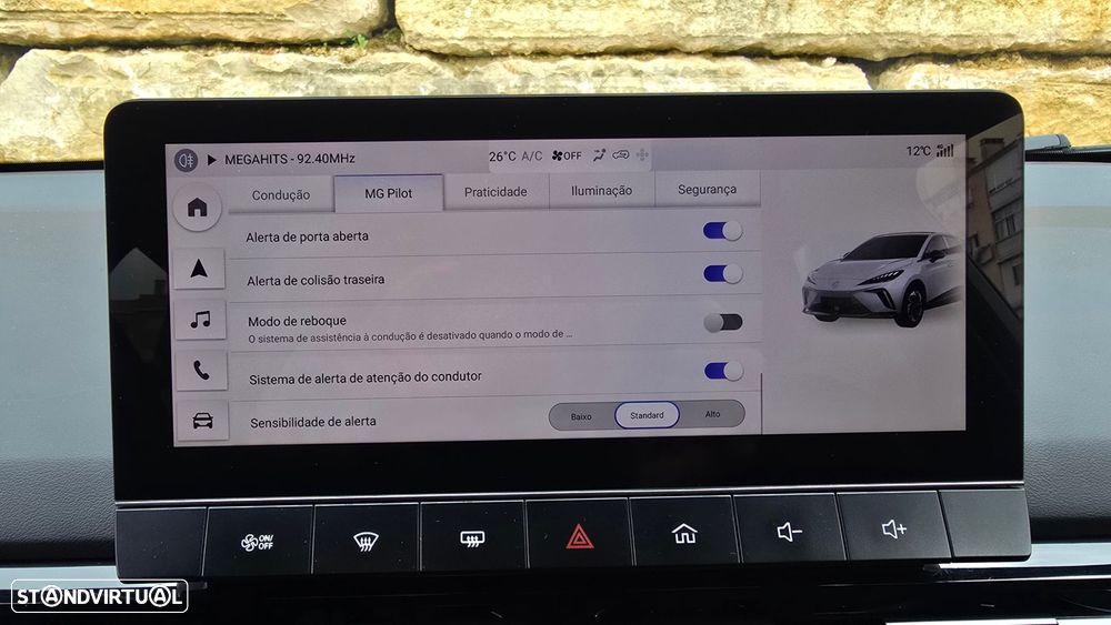 MG MG4 64 kWh Luxury - 34