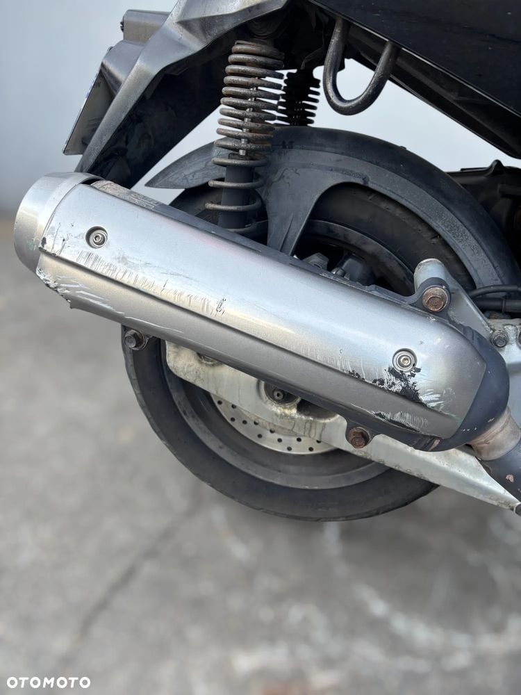 Yamaha X-max - 9