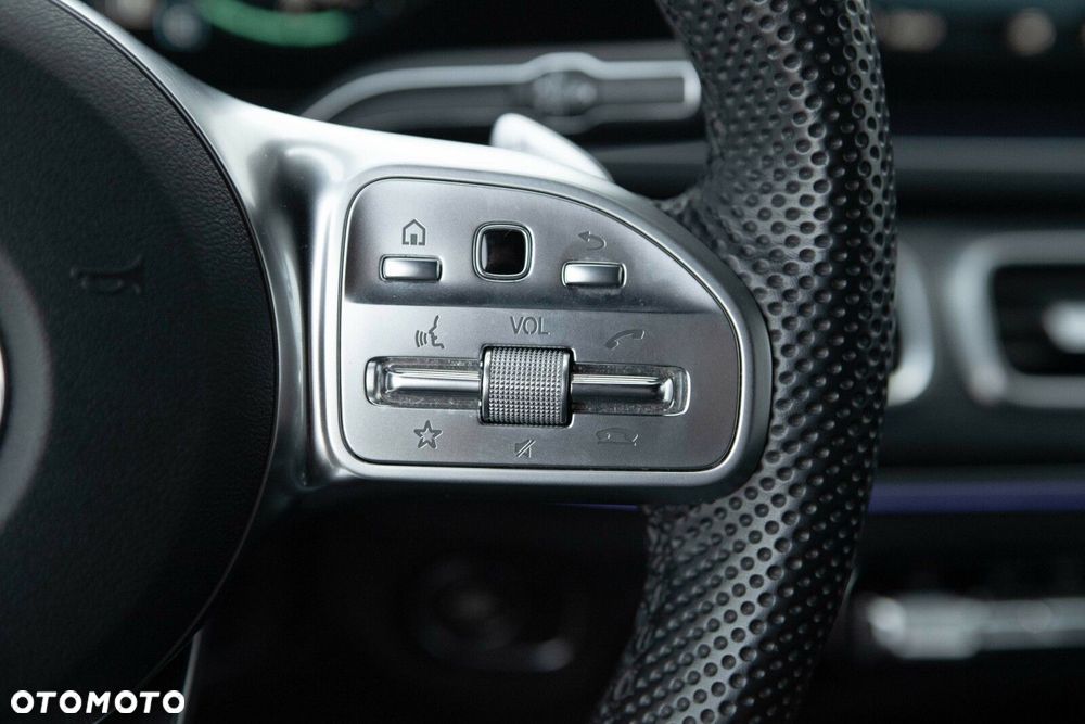 Mercedes-Benz GLE - 23