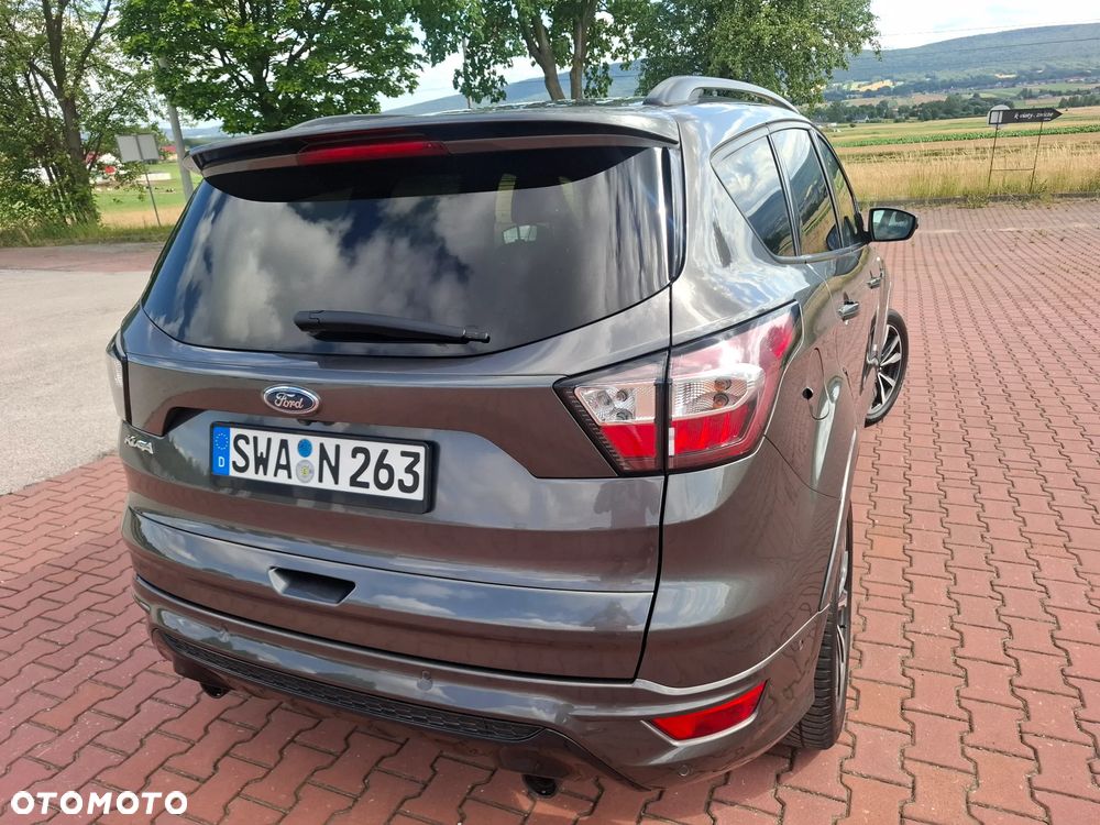 Ford Kuga 2.0 TDCi 4x4 ST-Line - 24