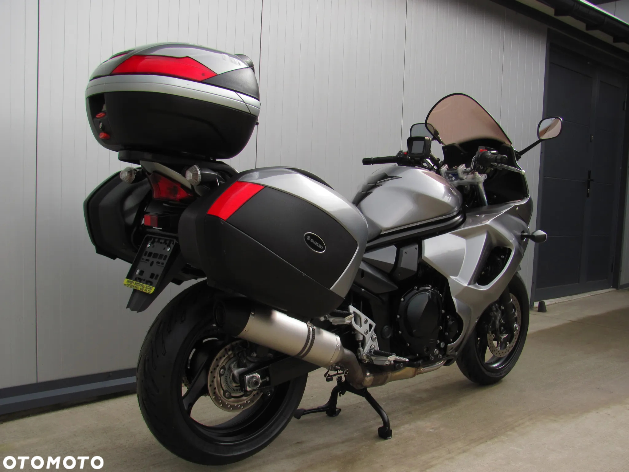 Suzuki GSX - 3
