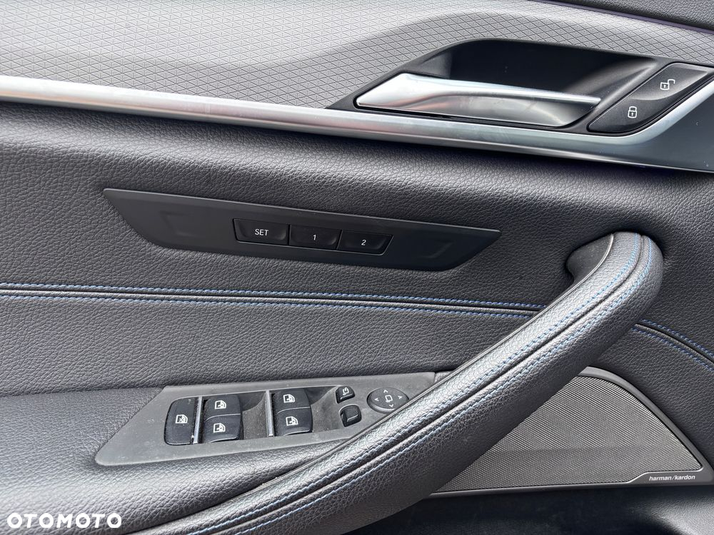 BMW Seria 5 520d xDrive M Sport sport - 19