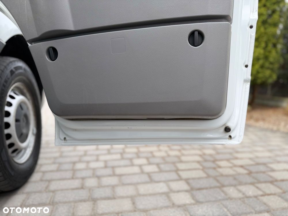 Mercedes-Benz sprinter - 27