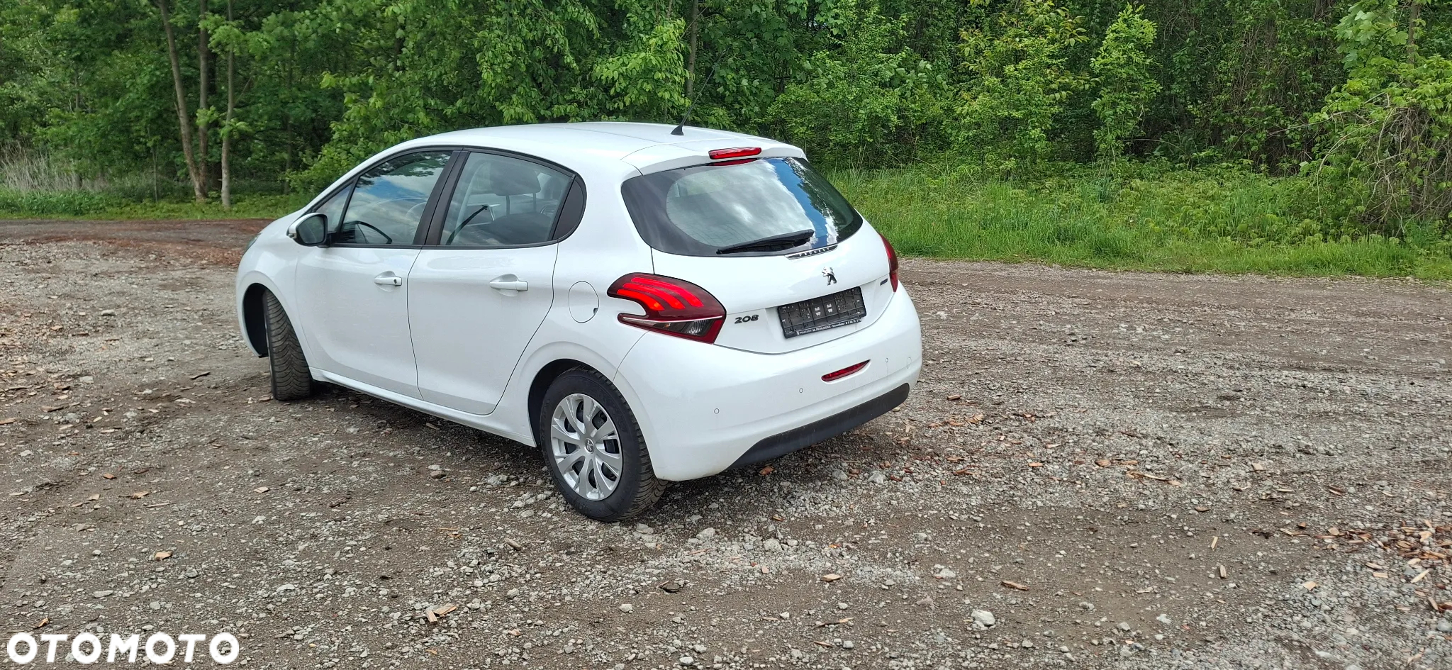 Peugeot 208 1.2 PureTech GPF Allure S&S - 4