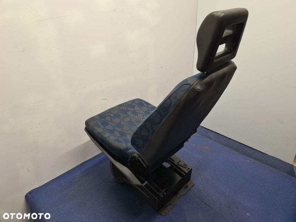 IVECO EURO CARGO 75E18 FOTEL PASAŻERA. - 9