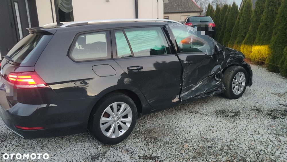 Volkswagen Golf Variant - 3