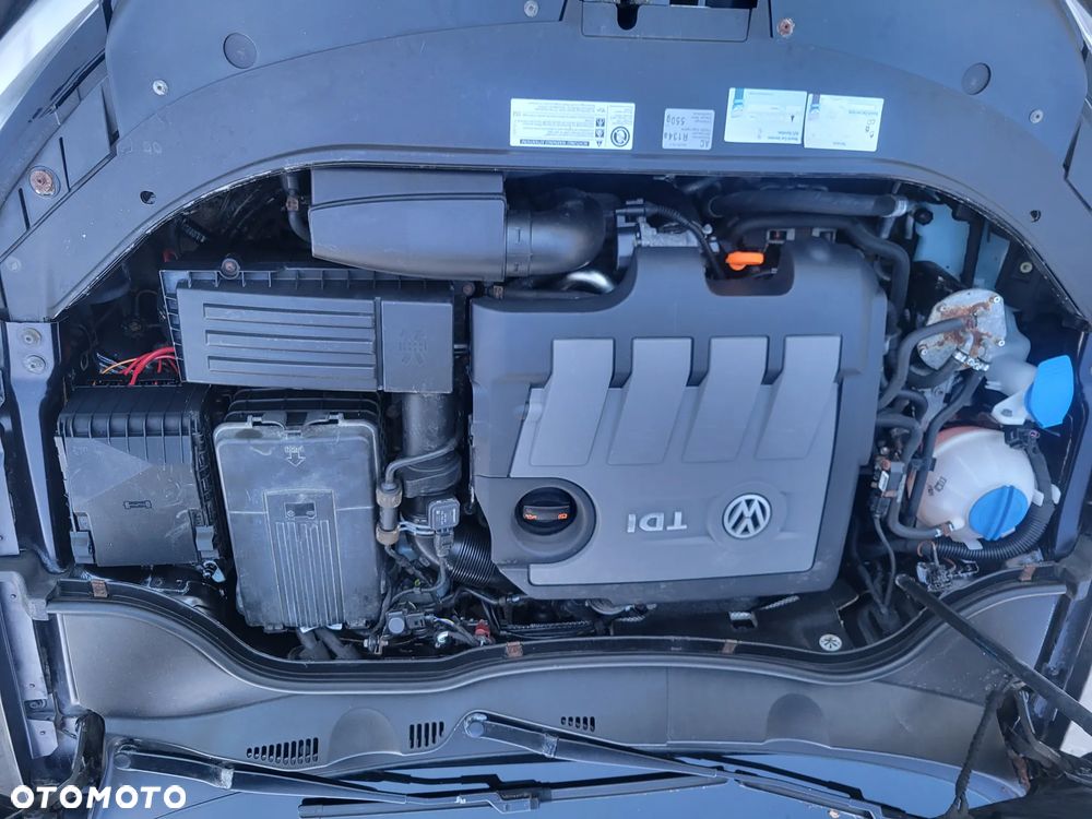 Volkswagen Passat 1.6 TDI Comfortline - 8