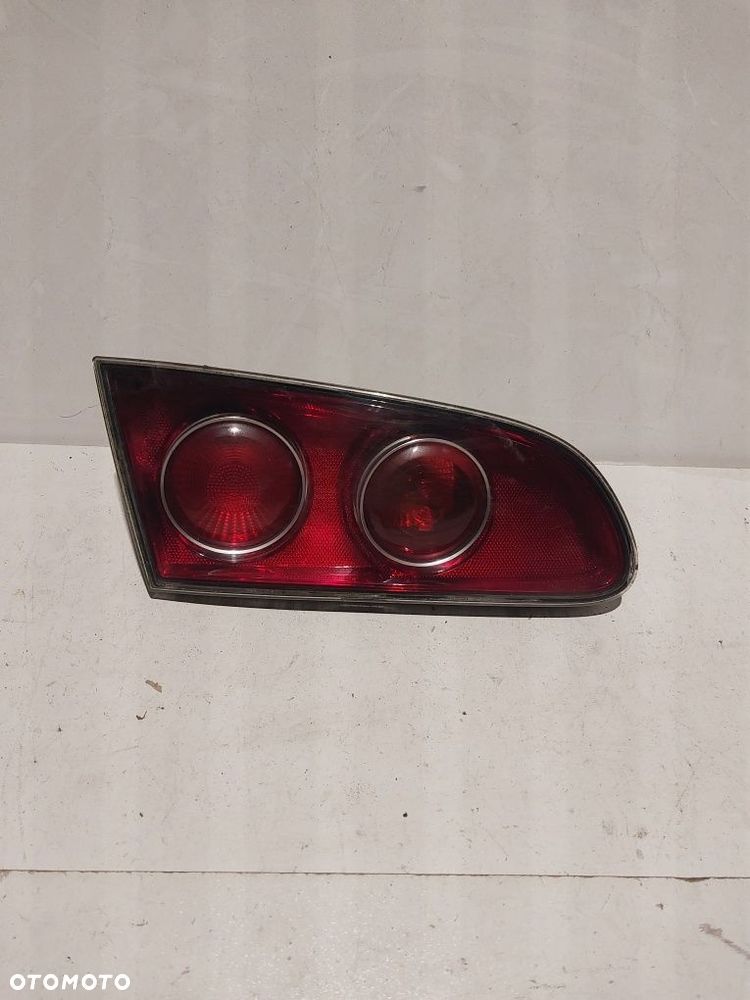 Seat Cordoba 2 II lewa tylna lampa w klape bagażnika lewy tył