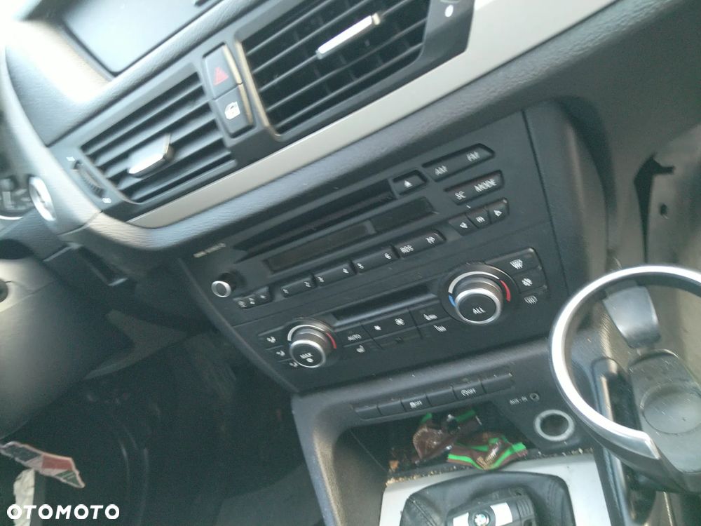 BMW X1 sDrive18d - 10