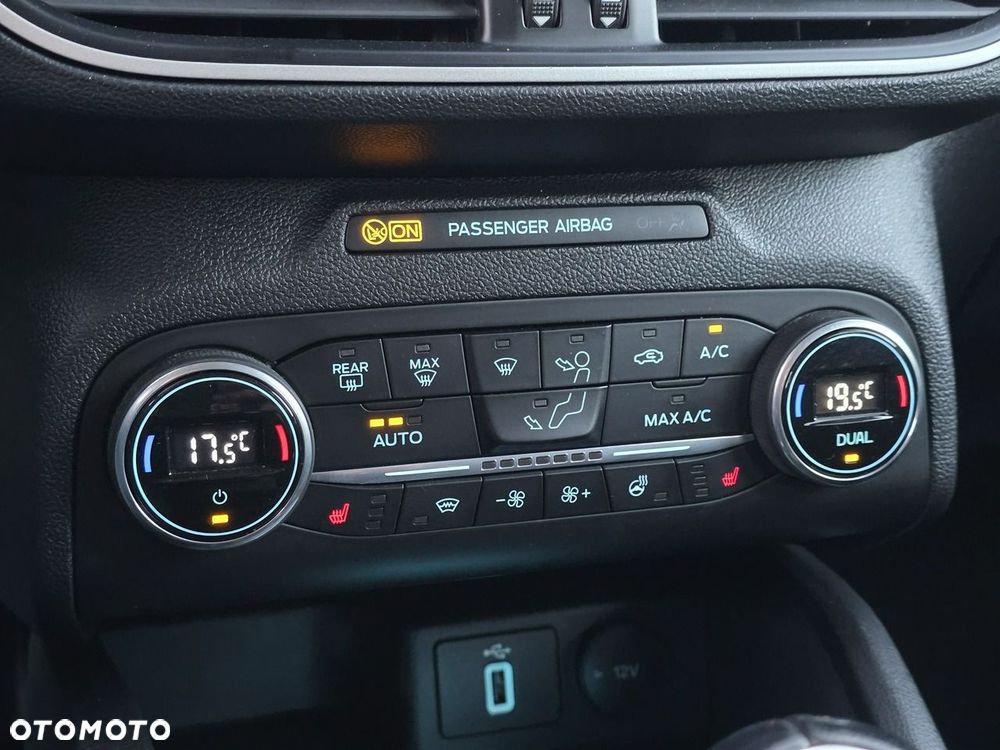 Ford Focus - 20