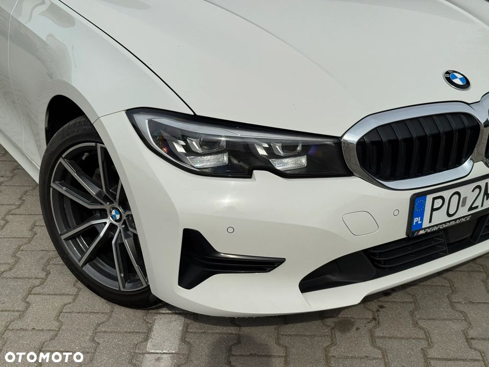 BMW Seria 3 320d xDrive - 10