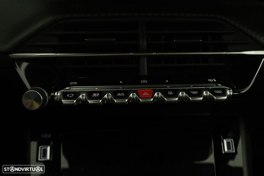 Peugeot 2008 1.2 PureTech Allure - 10