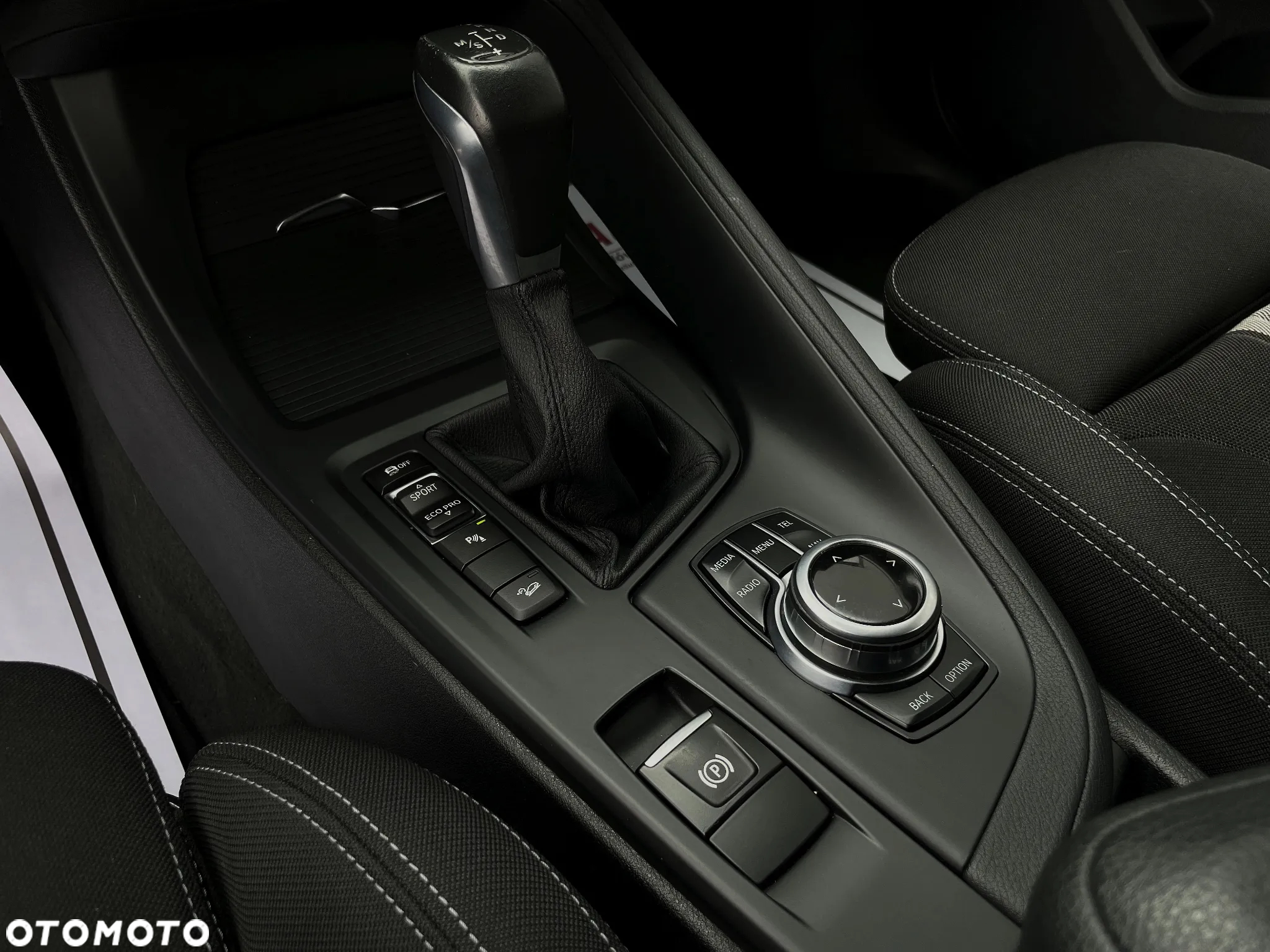 BMW X1 xDrive20i - 30