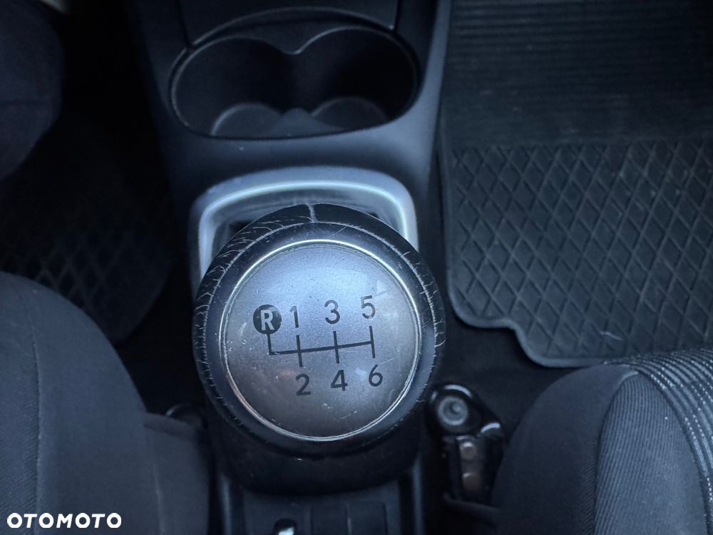 Toyota Yaris 1.33 Active EU6 - 18