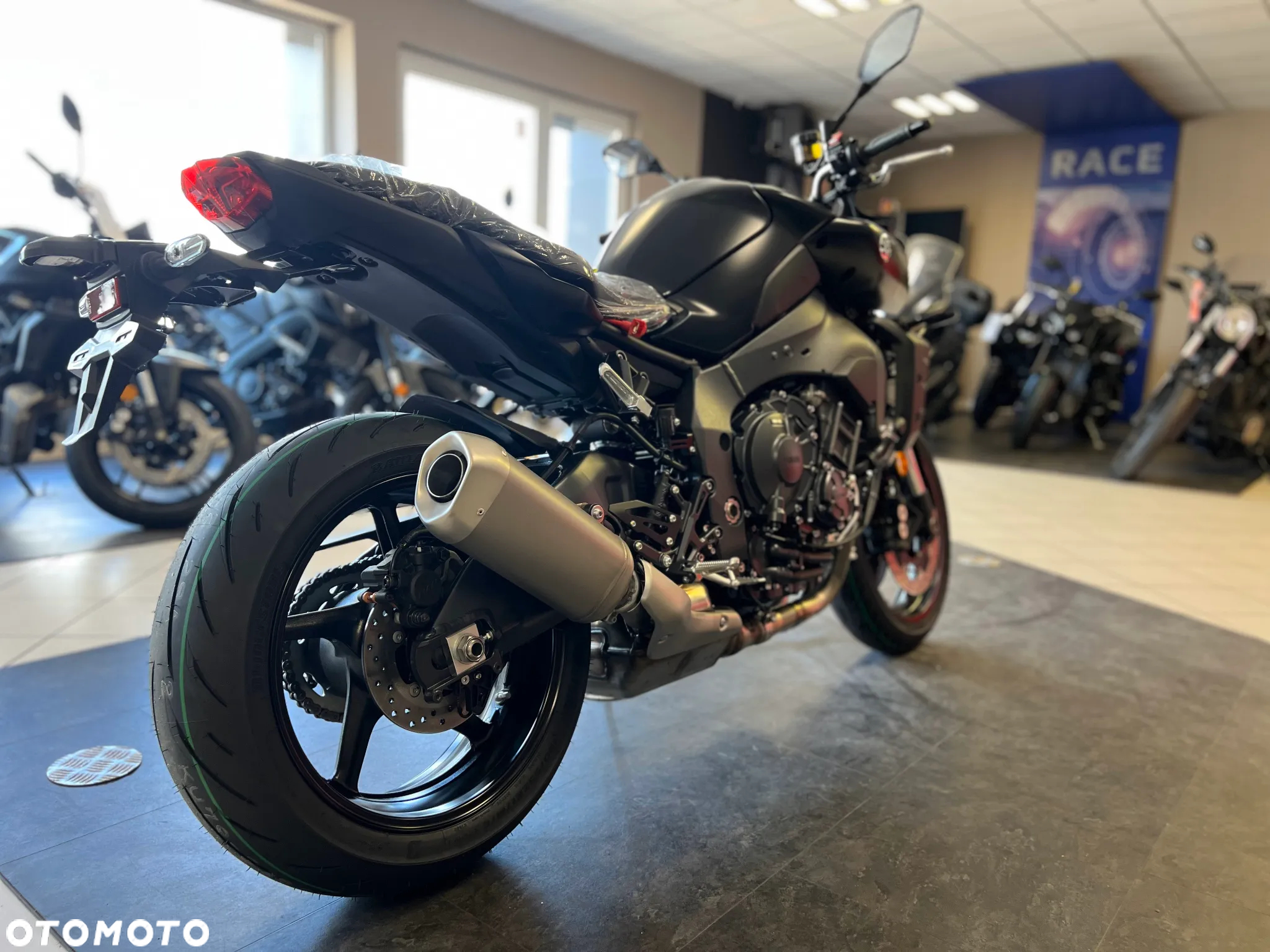 Yamaha MT - 19