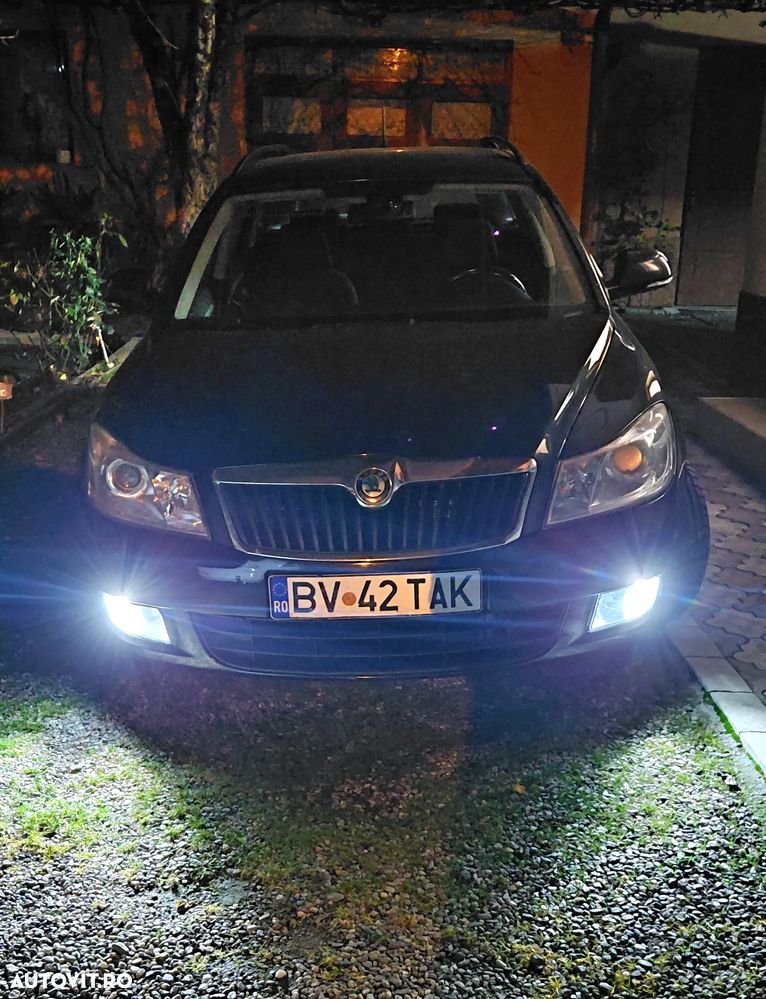 Skoda Octavia Combi 1.6 TDI DPF GreenLine - 12