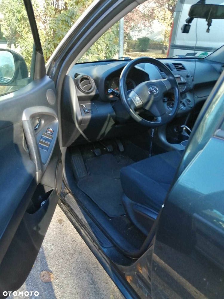 Toyota RAV4 2.0 4x4 - 6