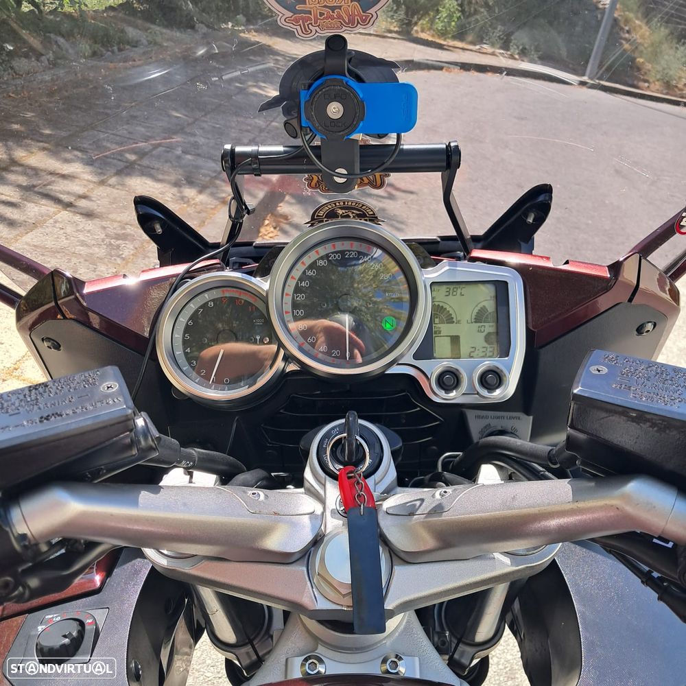 Yamaha FJR - 8