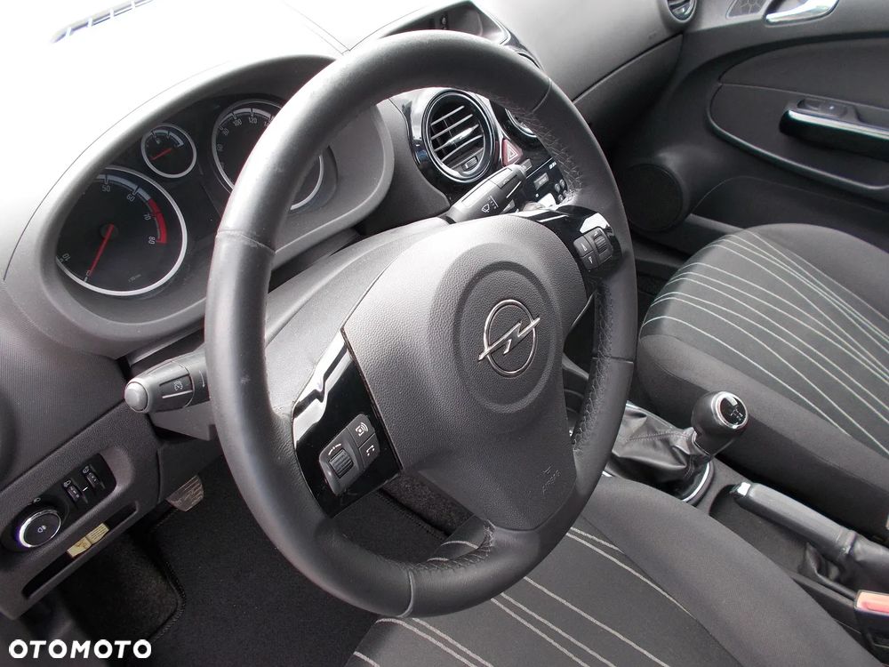Opel Corsa 1.2 16V Enjoy - 19