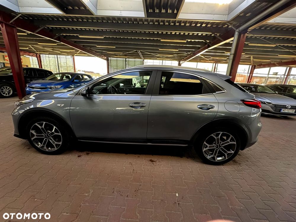 Kia XCeed 1.4 T-GDI M - 4