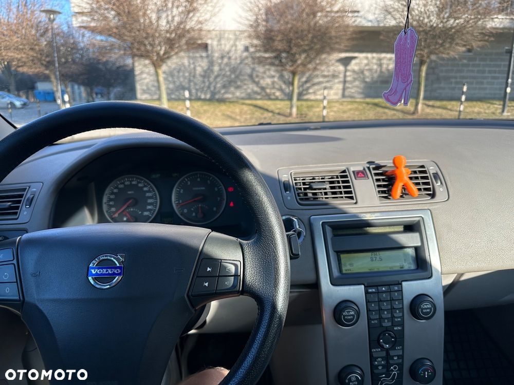 Volvo S40 2.4 - 6