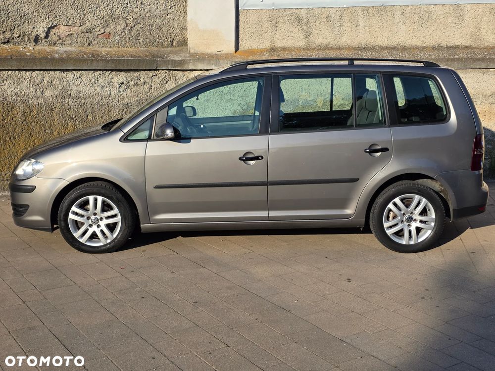 Volkswagen Touran 1.6 Trendline - 2