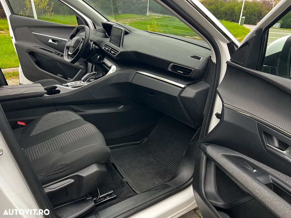 Peugeot 3008 1.6 BlueHDI S&S EAT6 Allure - 13