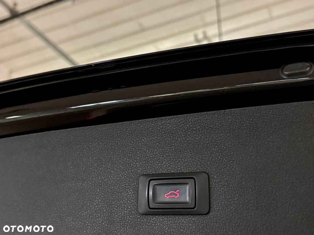 Audi A4 ver-2-0-tdi-dpf-clean-diesel-quattro-s-tronic-s-line-sportpaket - 15