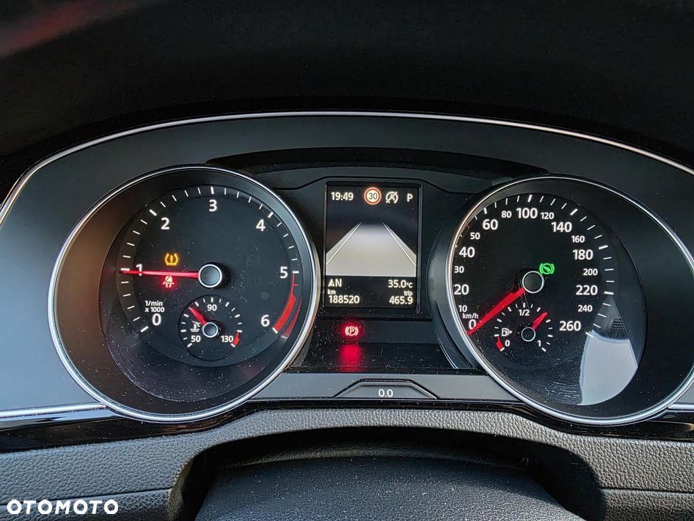 Volkswagen Passat Variant 2.0 TDI EVO Business DSG - 18