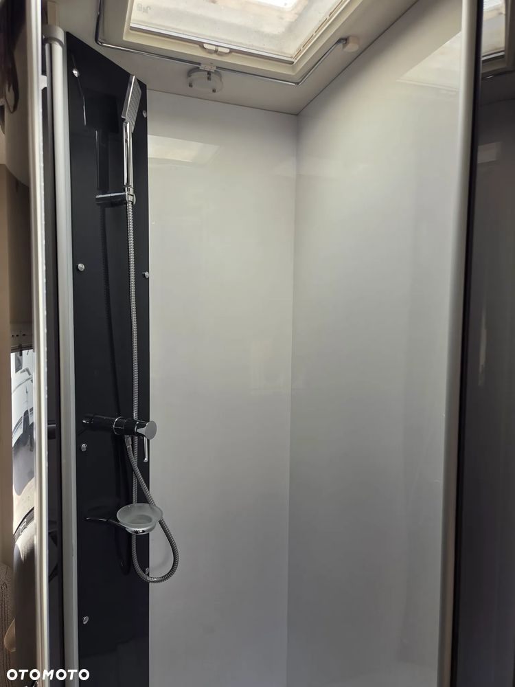 Ford CHAUSSON 716 - 15