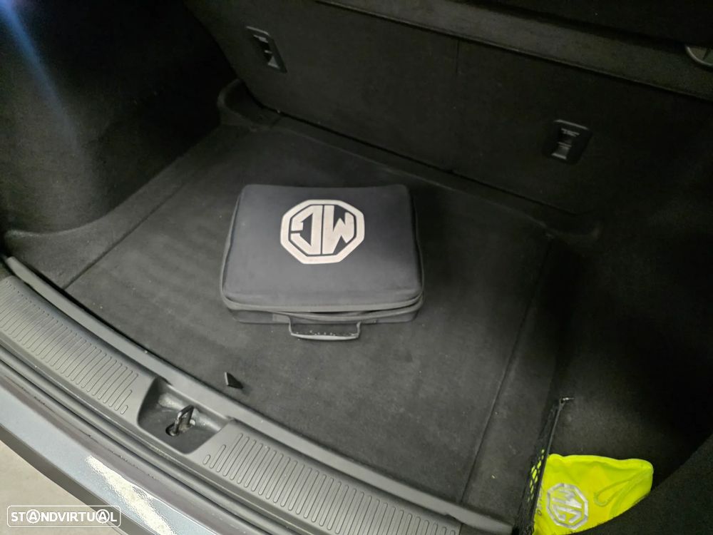 MG MG4 51 kWh Standard - 42