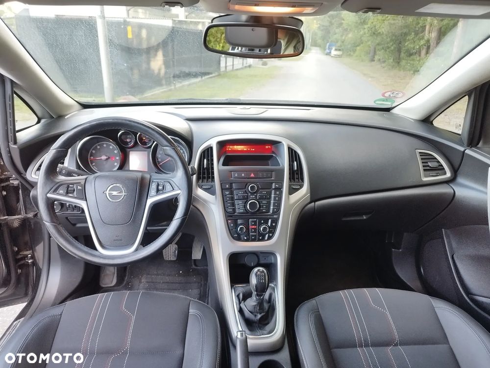Opel Astra 1.4 T Edition 150 - 13